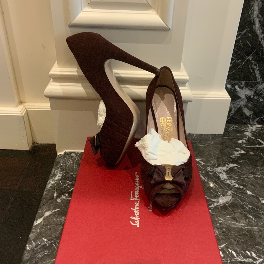 Salvatore Ferragamo, size 7,  oxblood